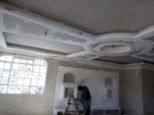 Installed gypsum ceiling
